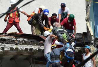 墨西哥大地震至少139人遇难 超百万人停电