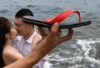 情侣花15万拍婚纱照 摄影师用自己的拖鞋当工具