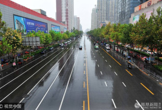 国庆假期 郑州街头人烟稀少如“空城”