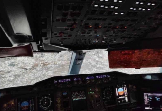 南航一客机北京降落时遭冰雹 风挡现裂痕