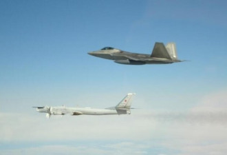 美军高调宣布拦截多架俄战机 俄国防部:是伴飞