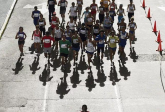肯尼亚小伙在中国变身“黑”中介 做马拉松生意