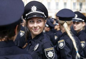 这个国家女警都是国际小姐 月薪却不到3000