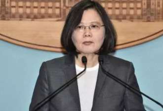 民进党连刺“民主心脏”两刀 台湾民主还能活吗