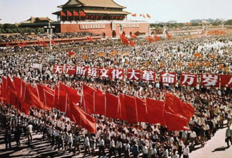中共建国68年，他揭露解放军屠杀历史