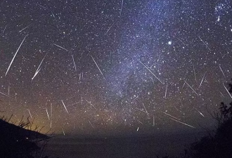 最壮观流星雨10月划过天际 多伦多入冬再浪漫！
