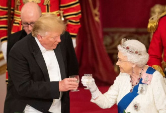 特朗普第二次见英国女王 有了这些新壮举
