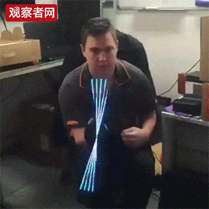 外国网友晒中国产LED电风扇 酷炫3D效果引围观