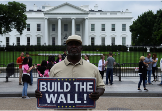白宫计划建高度翻倍新围栏 网友：特朗普喜欢墙