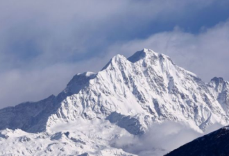 喜马拉雅山现攀峰意外:登山团失踪 8人生死未卜