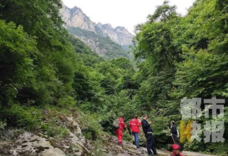 博士生进山电话求救称被熊袭击 百余救援员搜山