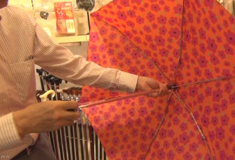 日媒：赴日中国游客换口味 折叠伞竟成人气商品