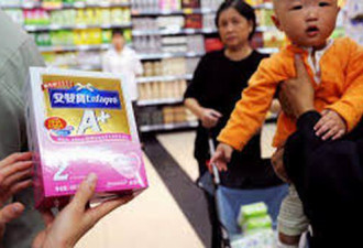FT：为什么中国人都喜欢跑到外国去买奶粉？