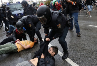 西班牙就暴力镇压道歉 “独派”要提交独立宣言