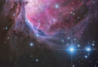 NASA发布惊人图像:奇怪的星系正在向我们奔来