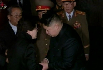 韩国前总统遗孀去世 曾获金正日父子接见