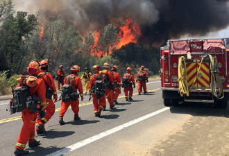 消防队员说  控制了加州野火蔓延