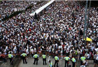 24万人参与游行 香港人患上被迫害妄想症了吗？