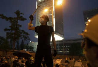 反修例游行局势失控 香港正在发生“颜色革命”