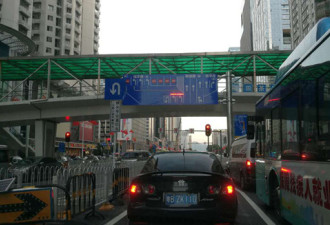 深圳又出治堵神器:全国首个“移位左转”路口
