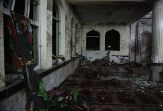 血肉横飞 阿富汗两清真寺爆炸增至72死