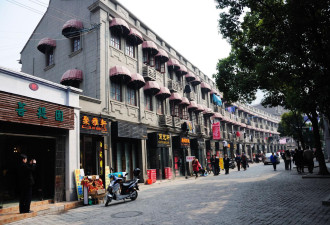 华裔上海旅游一周后无奈表示想回美国 这是为何