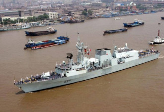 示威!? 加拿大派两艘军舰穿越台湾海峡