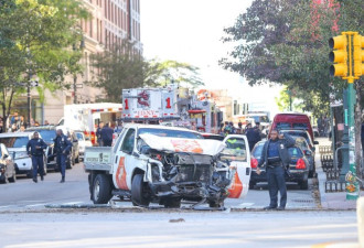 纽约恐袭现场画面曝光 凶手开车碾过骑单车路人
