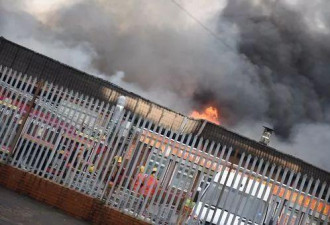 英国曼城中国超市发生毁灭性火灾,现场如同地狱