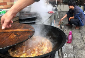 雄安小伙直播炖鱼 拒绝打赏 只为传播家乡美食