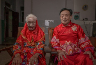 96岁母亲嫁给75岁儿子 背后原因让人泪奔