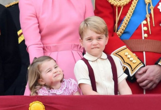 4岁英国小公主要读小学了 看完她课程表自卑了