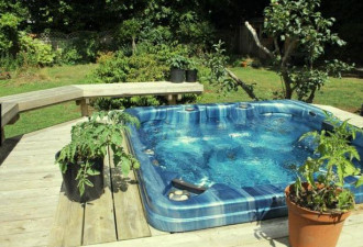 英国最奢华大学宿舍曝光 私人花园加露天浴池