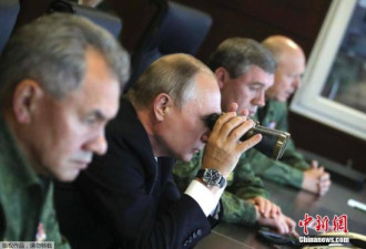 普京参加俄战略核力量训练 亲自发射4枚导弹