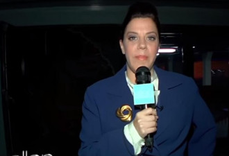 美国女记者在鬼屋报道，结果被吓尿！