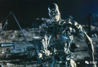 史上首个机器人公民索菲亚：我会毁灭人类！