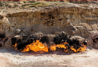 神奇！据说阿塞拜疆这团火焰已持续燃烧4000年