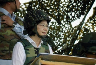 心虚了？蔡英文鼓吹“大陆威胁论”，当场卡壳
