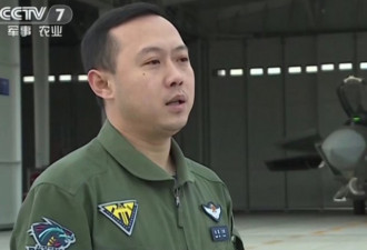 中国空军原司令之子快速升迁 曝罕见照