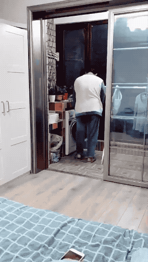 夫妻洗碗视频曝光：嫁给有趣的人，生活太爽了