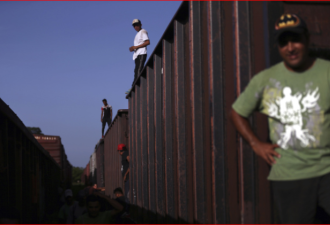 联邦法官禁止挪用资金建边界围墙 川普怒了