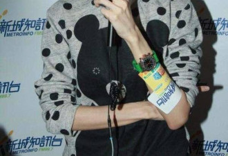 丈夫多次出轨,还患癌,“鱼蛋港姐”却不离不弃