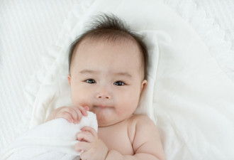日本人口连续10年减少 去年婴儿出生数量创新低