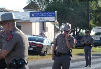 德州居民持枪追击教堂枪手：我打中了他