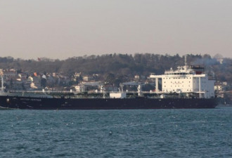 伦敦谴责伊朗在海湾夺取英国油轮 德黑兰否认