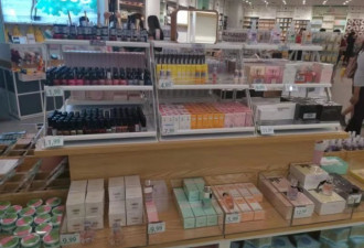 休闲生活百货品牌MUMUSO在多伦多北约克开业