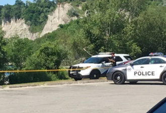 士嘉堡悬崖公园湖岸发现一具尸体 警方调查