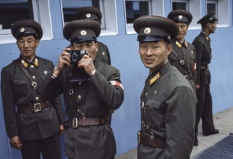 脱北者揭秘金正恩政权下的朝鲜：崩溃中巨变