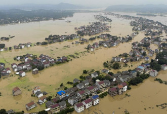 半个中国洪涝被淹，罕有官媒敢披露灾区的惨景
