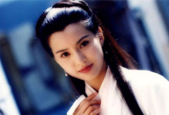 李若彤造型惊艳“最美小龙女”20年后又回来了